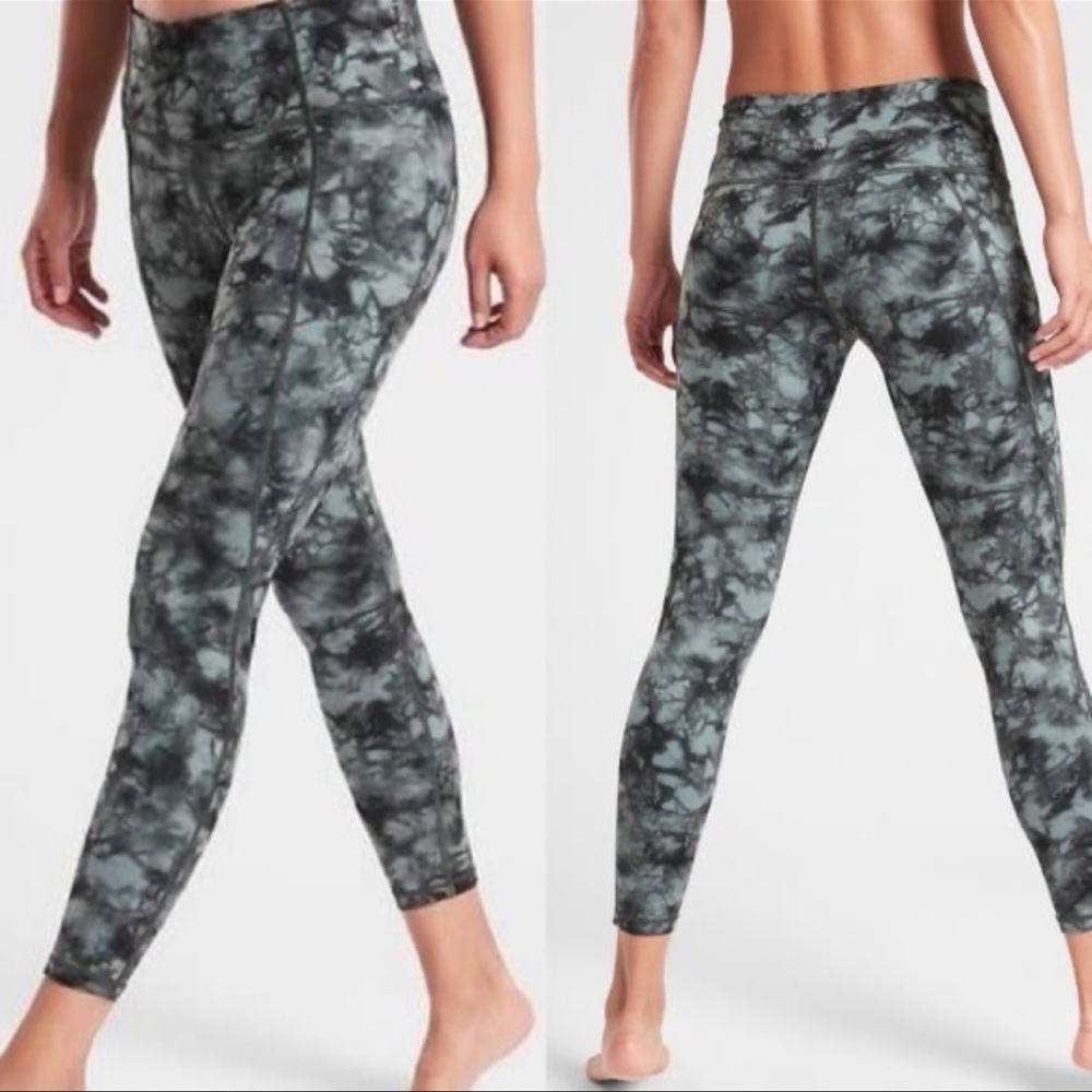 Athleta Salutation 7/8 Leggings